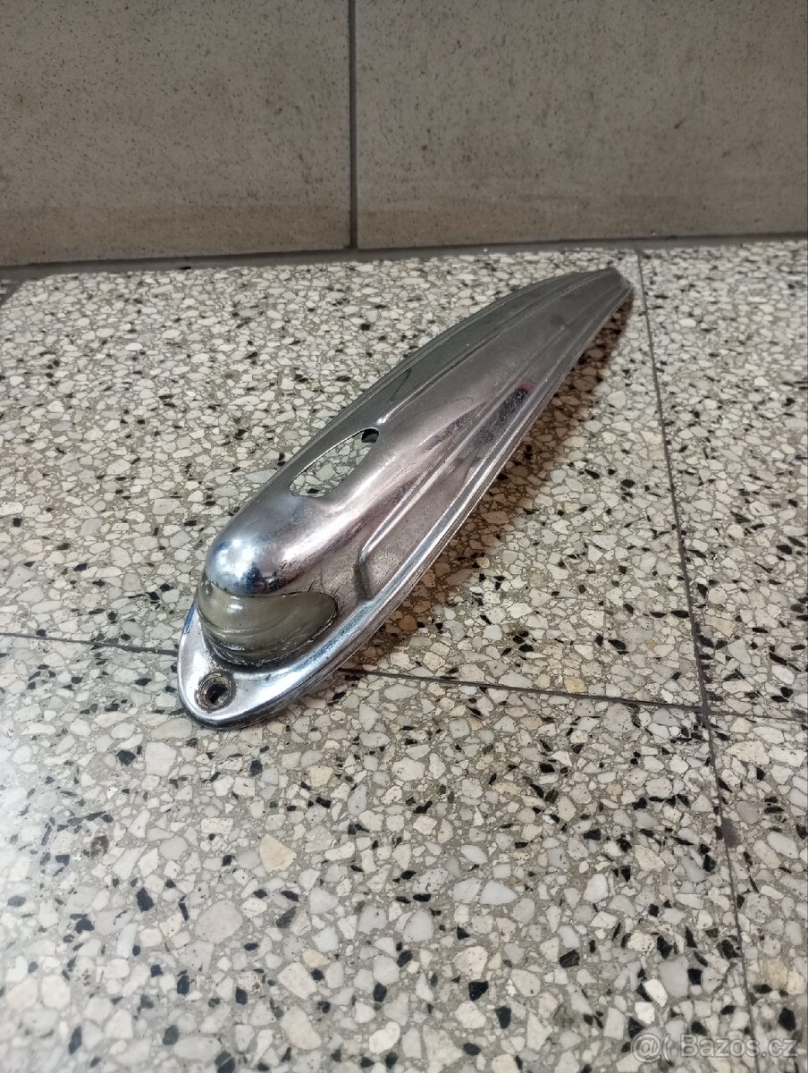 Pozička předního blatníků škoda Tudor - 4