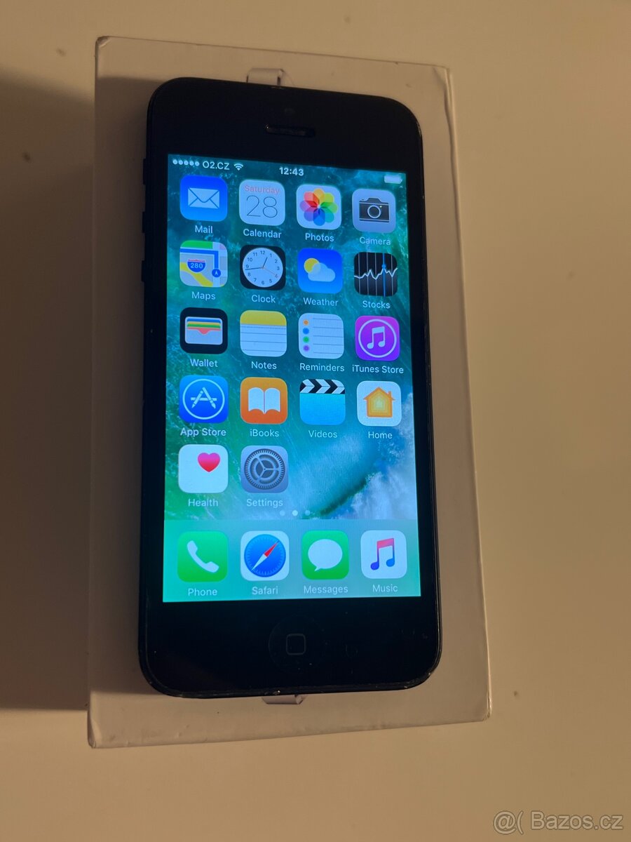 iPhone 5 16gb Černy v dobrem stavu - 4