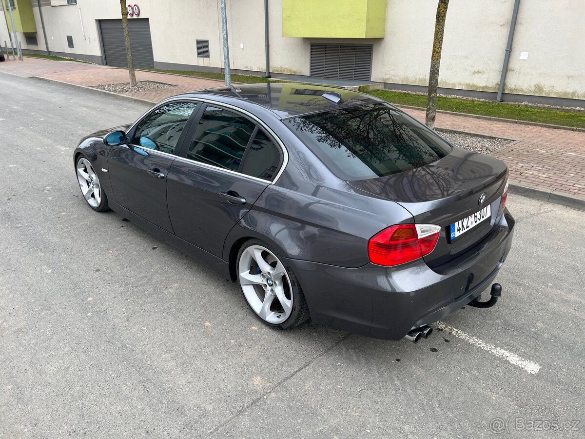 BMW E90 330i – N52 6q - 4