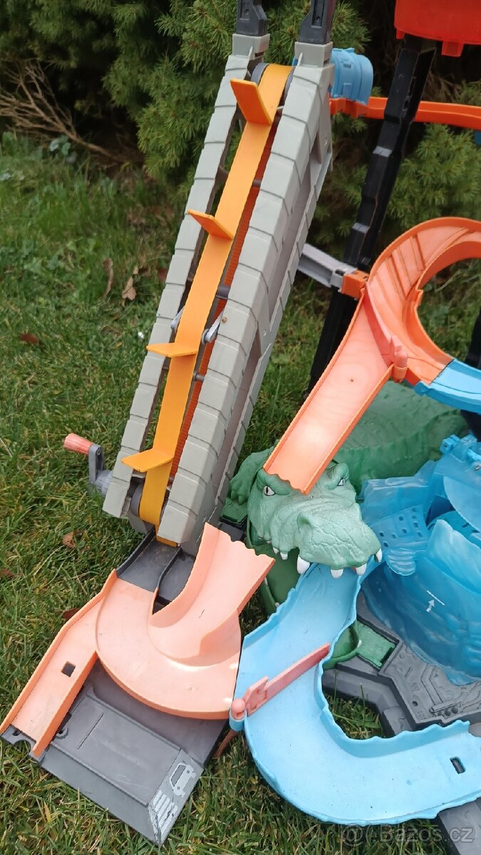 Hot Wheels Autodráha Krokodýlí útok - 4