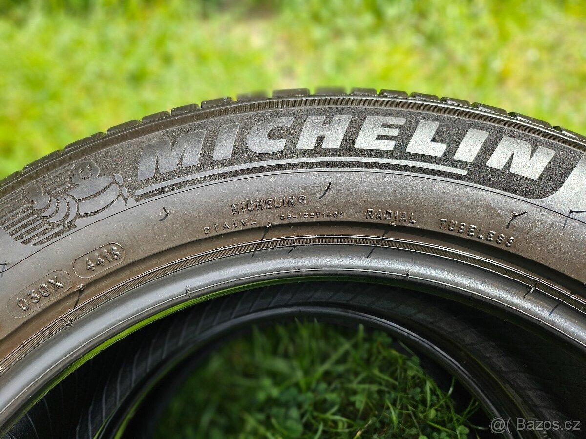 4x Letní pneu Michelin Primacy 4 VOL - 235/55 R18 - 90% - 4