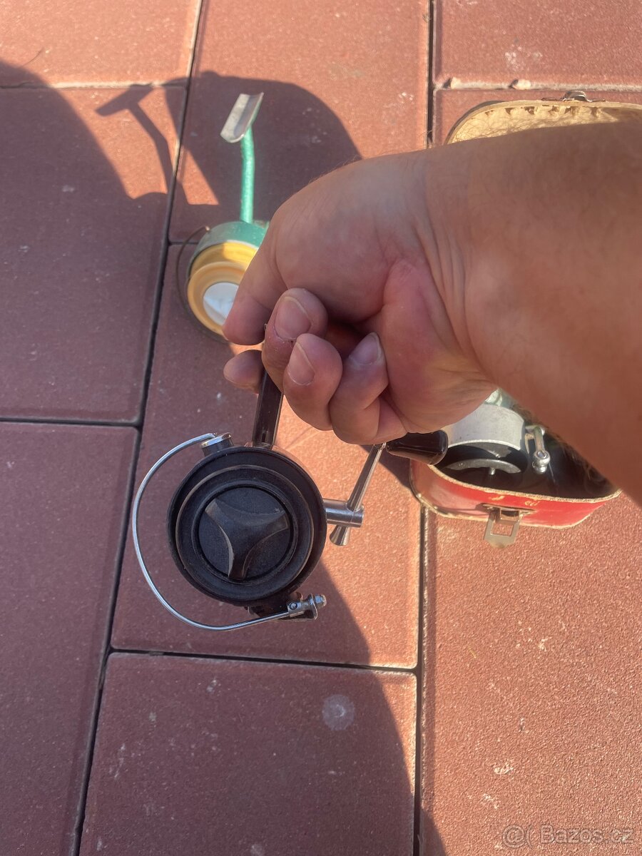 Staré rybářské navijaky Rex,Daywa - 4