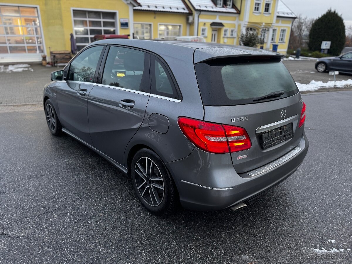 Mercedes-Benz B180 CDI BlueEFFICIENCY • 2012 • 80 kW • - 4