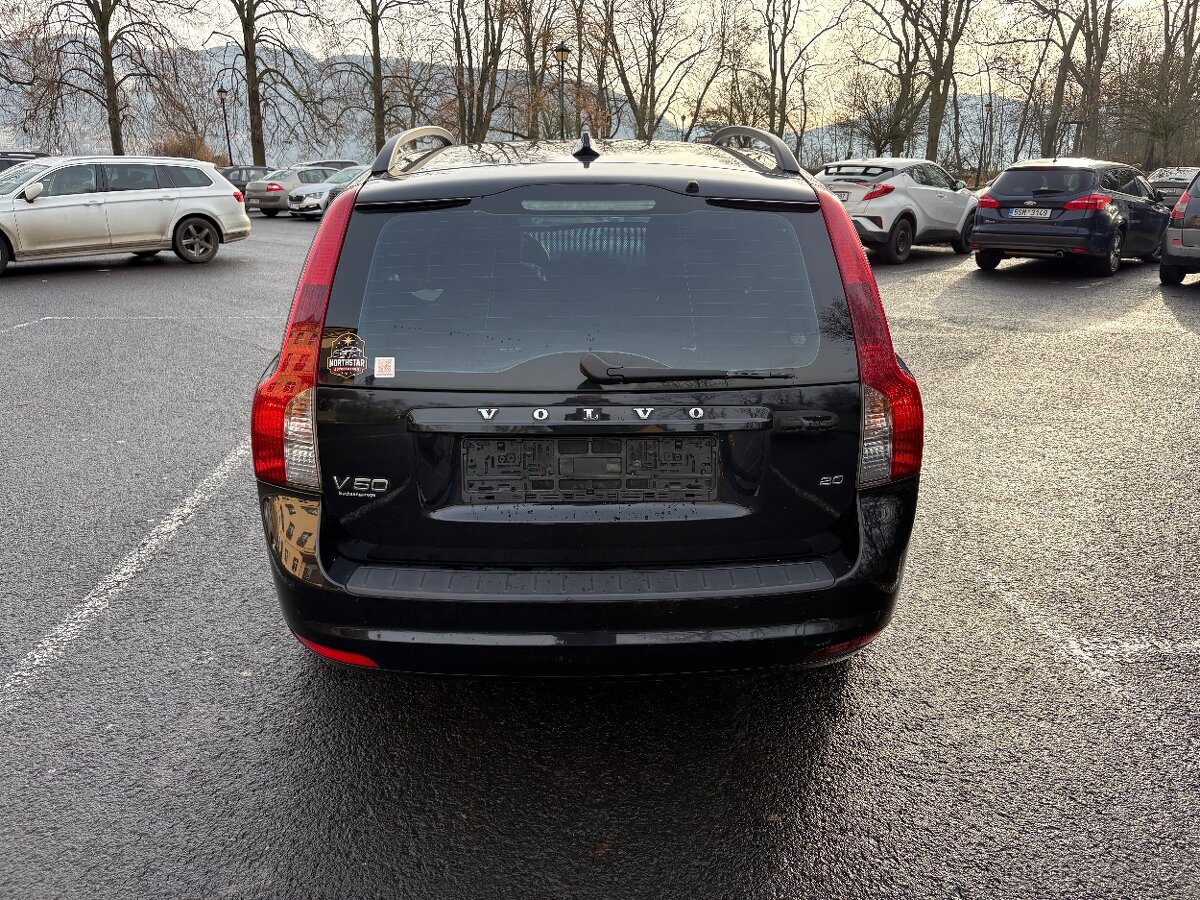 VOLVO V50 2.0i, XENONY, 2.MAJITEL - 4