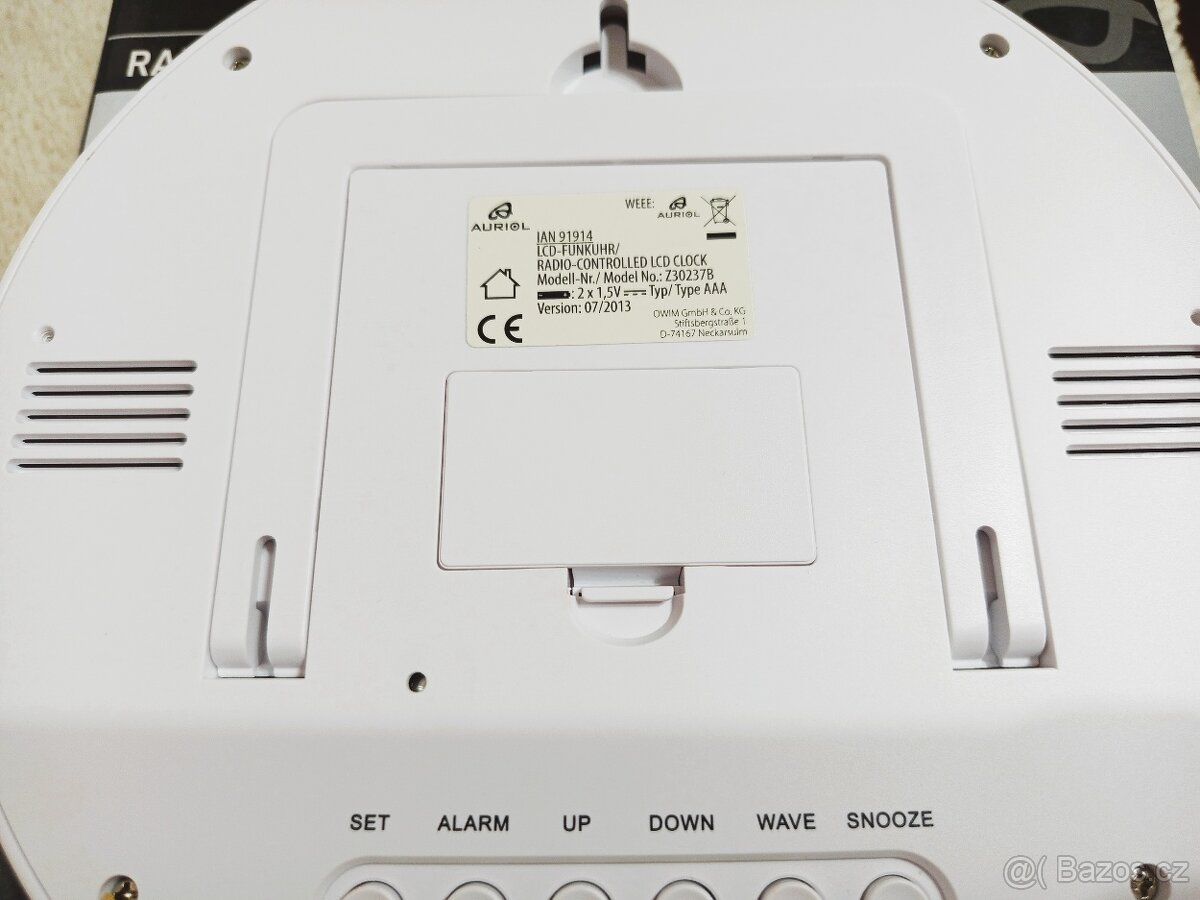 NOVÉ LCD HODINY KONTROLOVANÉ RADIEM - 4