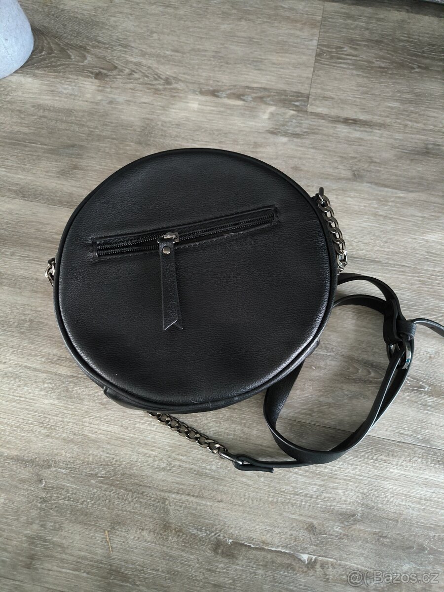 Kulatá kabelka - 4