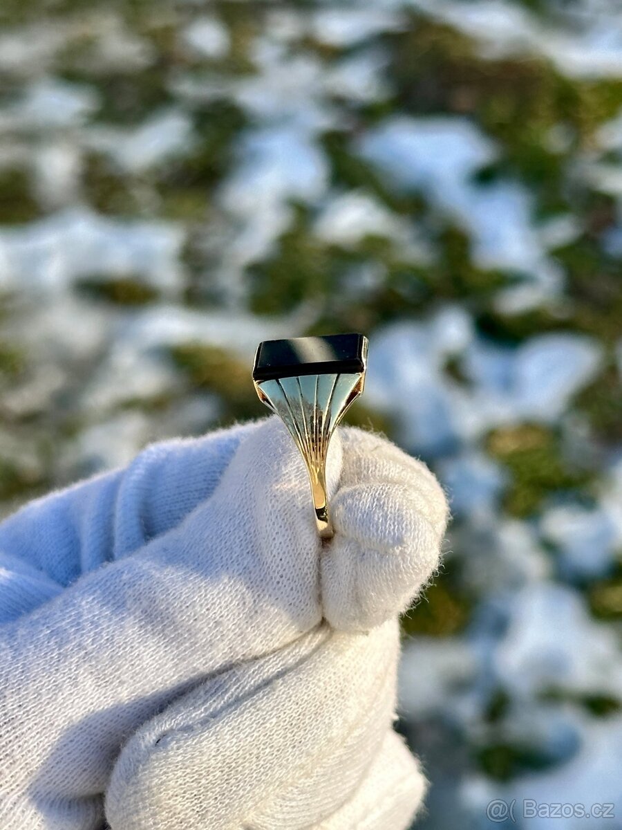 Zlatý prsten 4,55g - 4