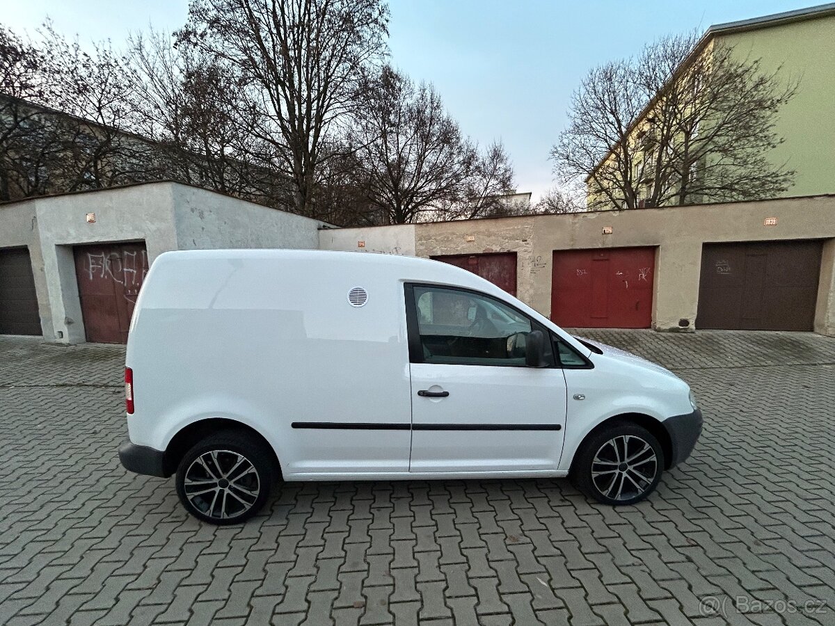 Volkswagen Caddy VAN - 4