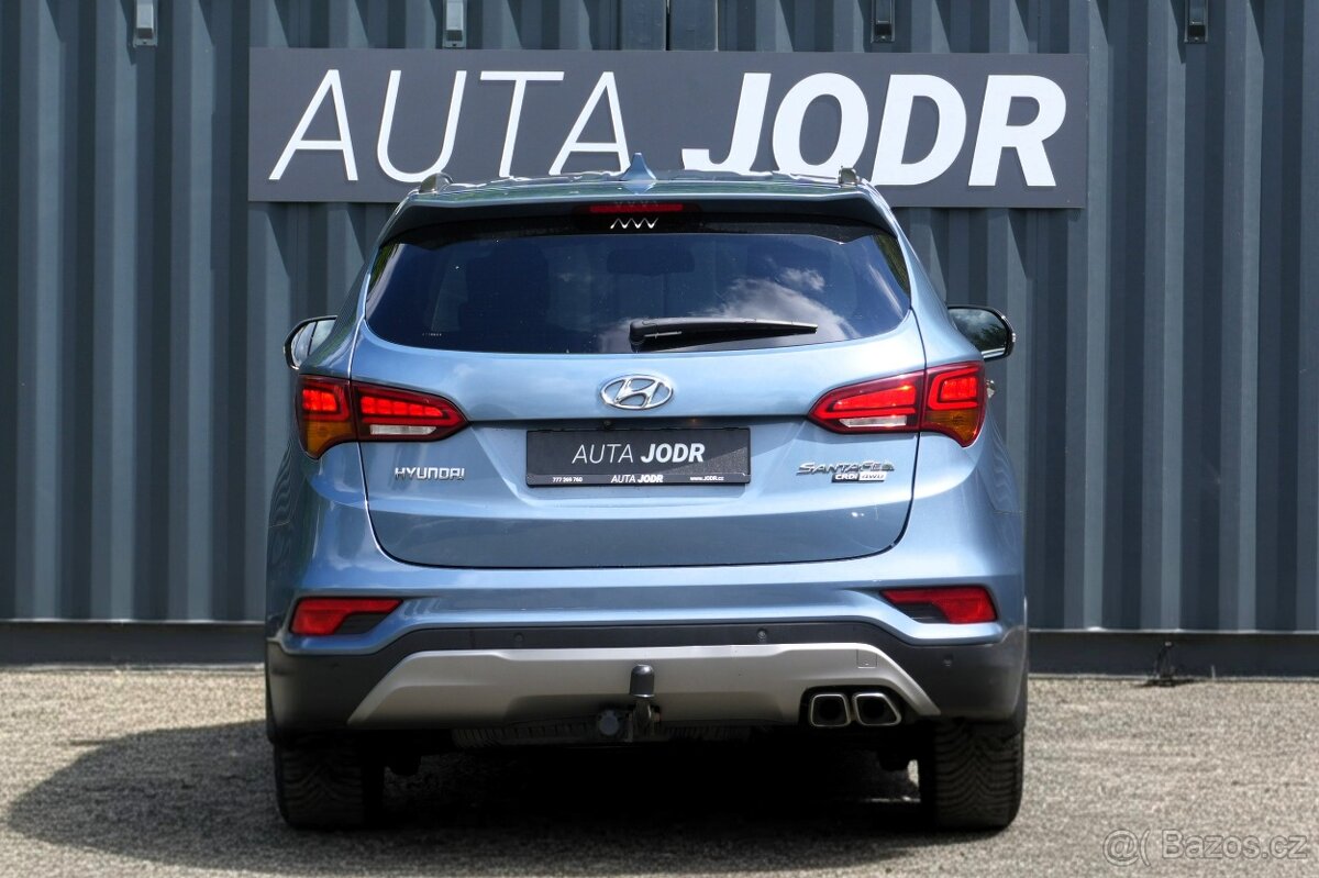 Hyundai Santa Fe 2.2 CRDI 147 kW, Tažné, Kamera, Keyless - 4