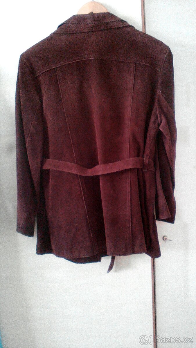 Dámské a pánské kožichy, kabáty, saka - 4