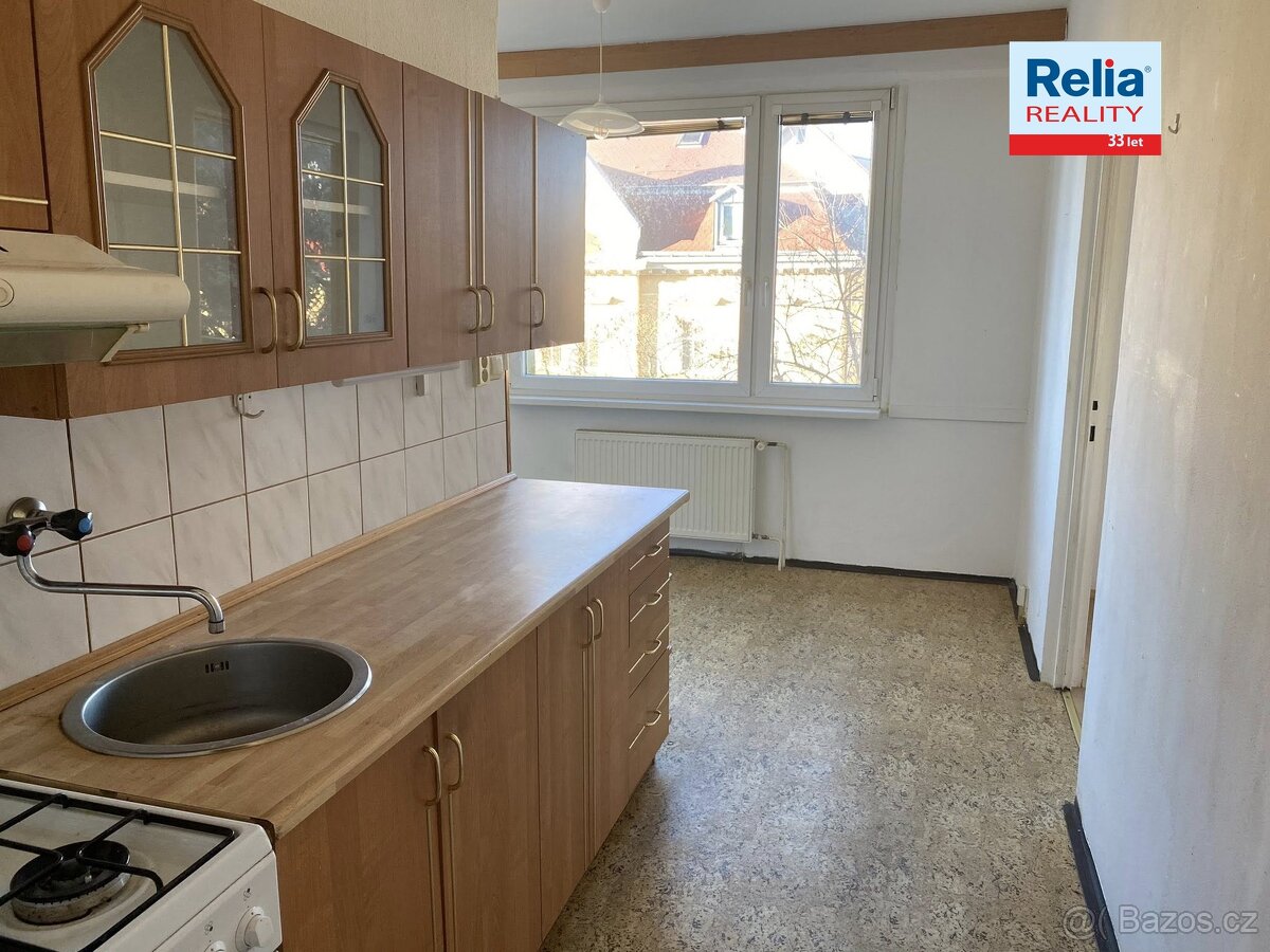 Prodej prostorného, slunného bytu 2+1 s lodžií, Liberec - ul - 4