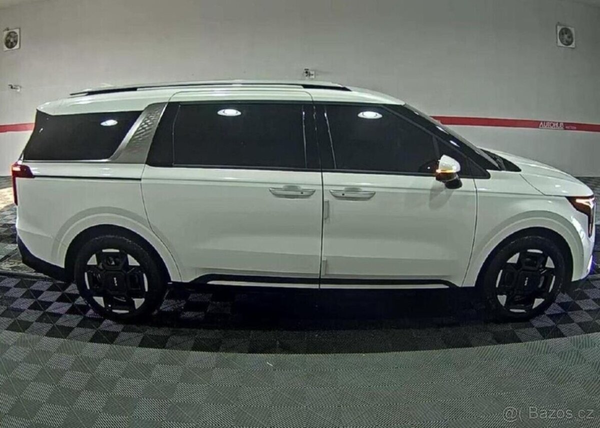 Kia Carnival 1.6-HEV-9MÍST-VŮZ NA CESTĚ - 4