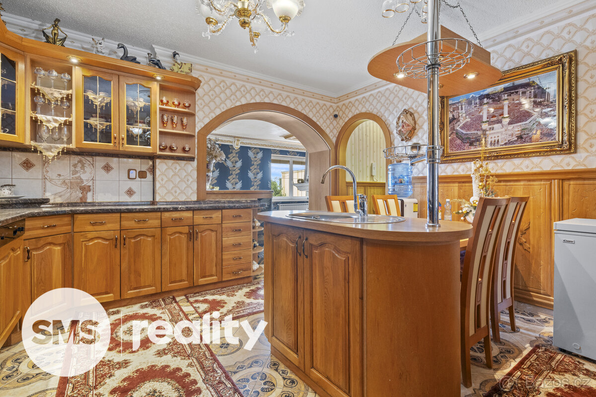 Rodinné sídlo s privátním wellness v prestižní části Ostravy - 4