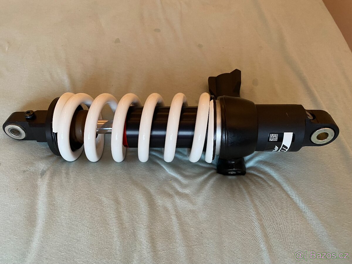 Centrální zadní tlumič na KTM 890 Adventure S (2021-2024) - 4