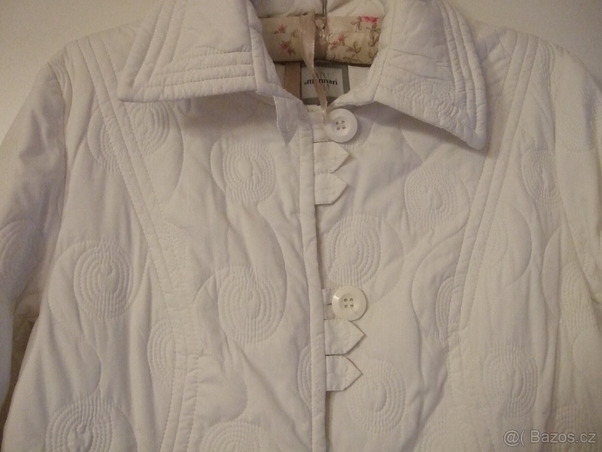 Kabátek bílý. - 4