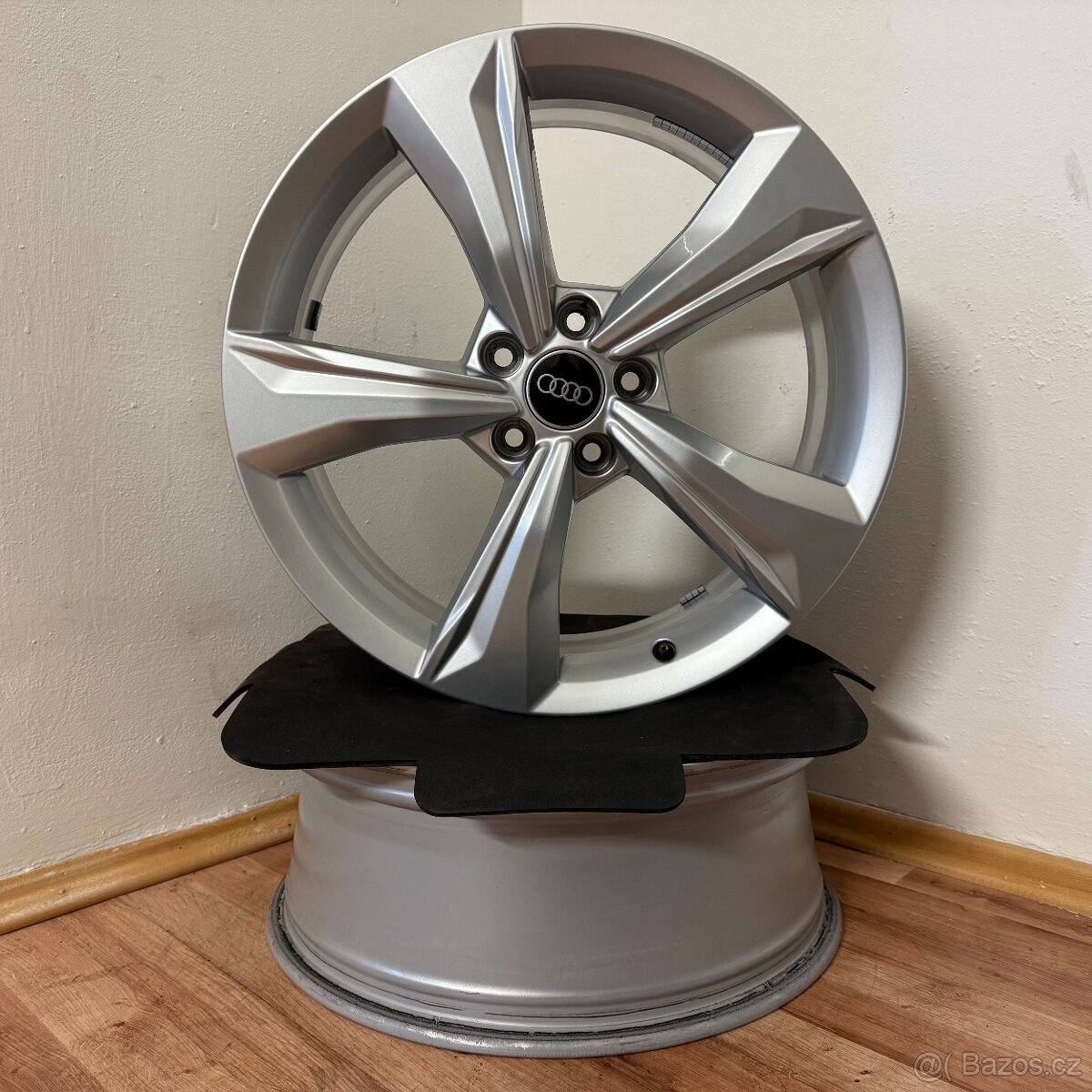 AUDI Q5 / ŠKODA KODIAQ 5x112 R19 ET34 7Jx19 57,1mm - 4