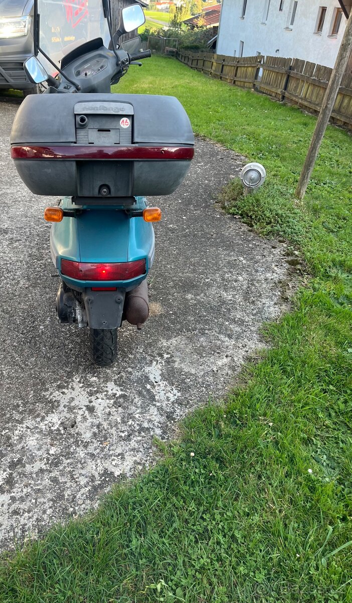 Prodam skútr Peugeot Hercules 125 SR - 4