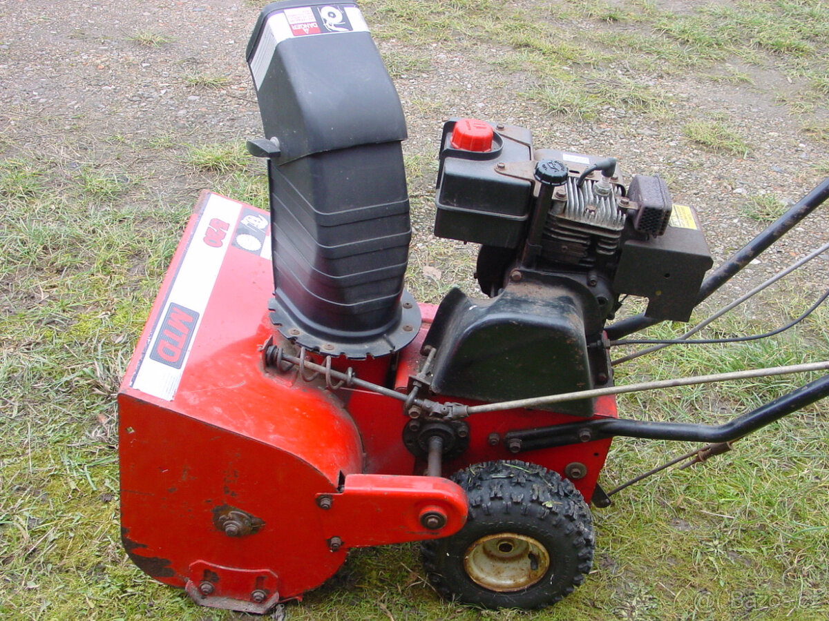 Dvě sněhové frézy - 4