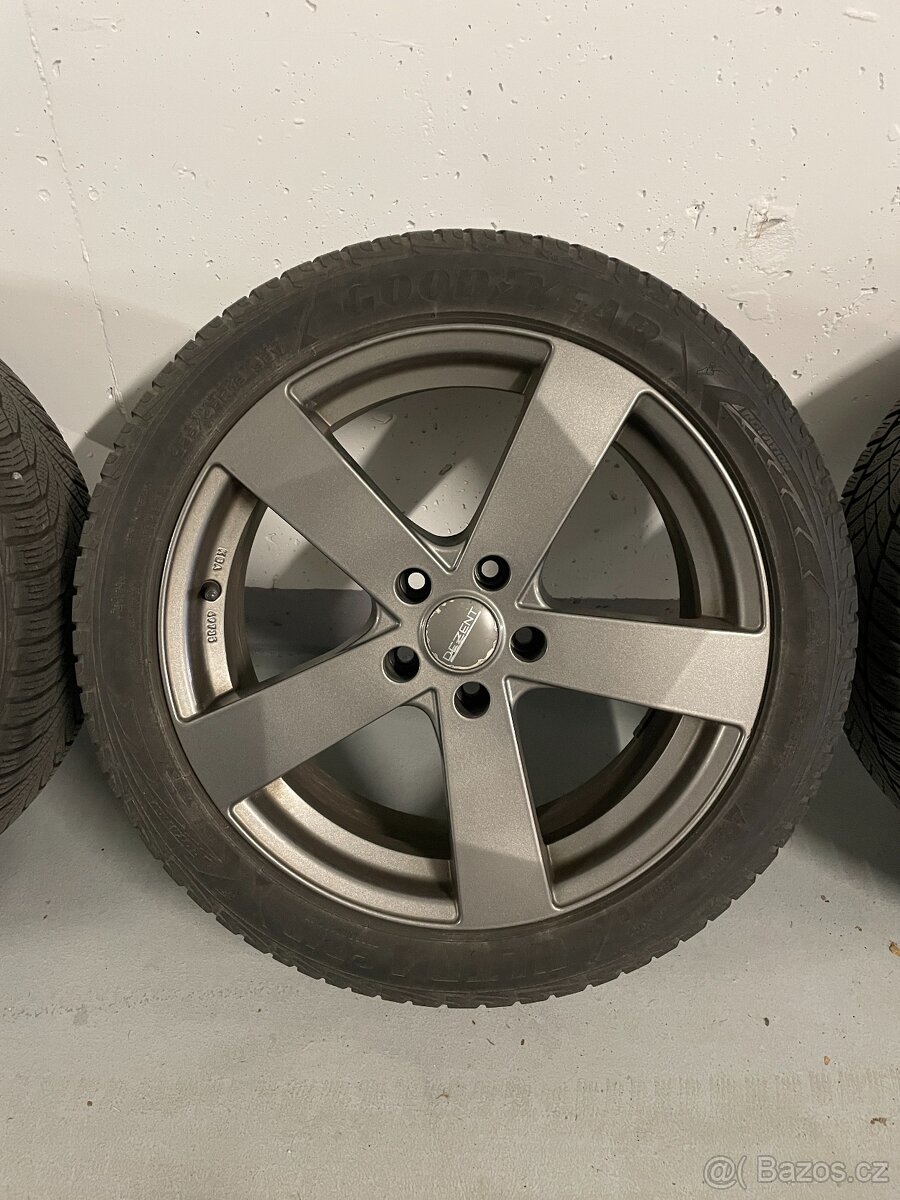 Litá kola Dezent graphite 225/45 R18 na zimních pneu - 4