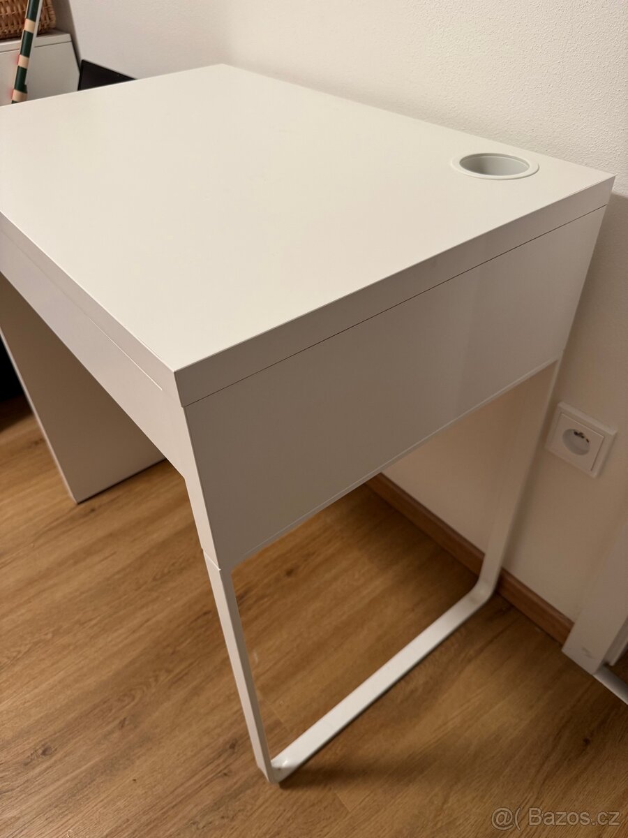 Psací stůl IKEA Micke - 4