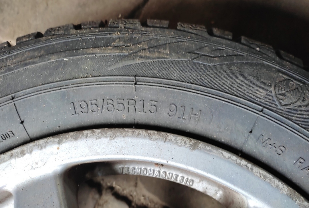 Mazda 6 a Mazda 5 - 4