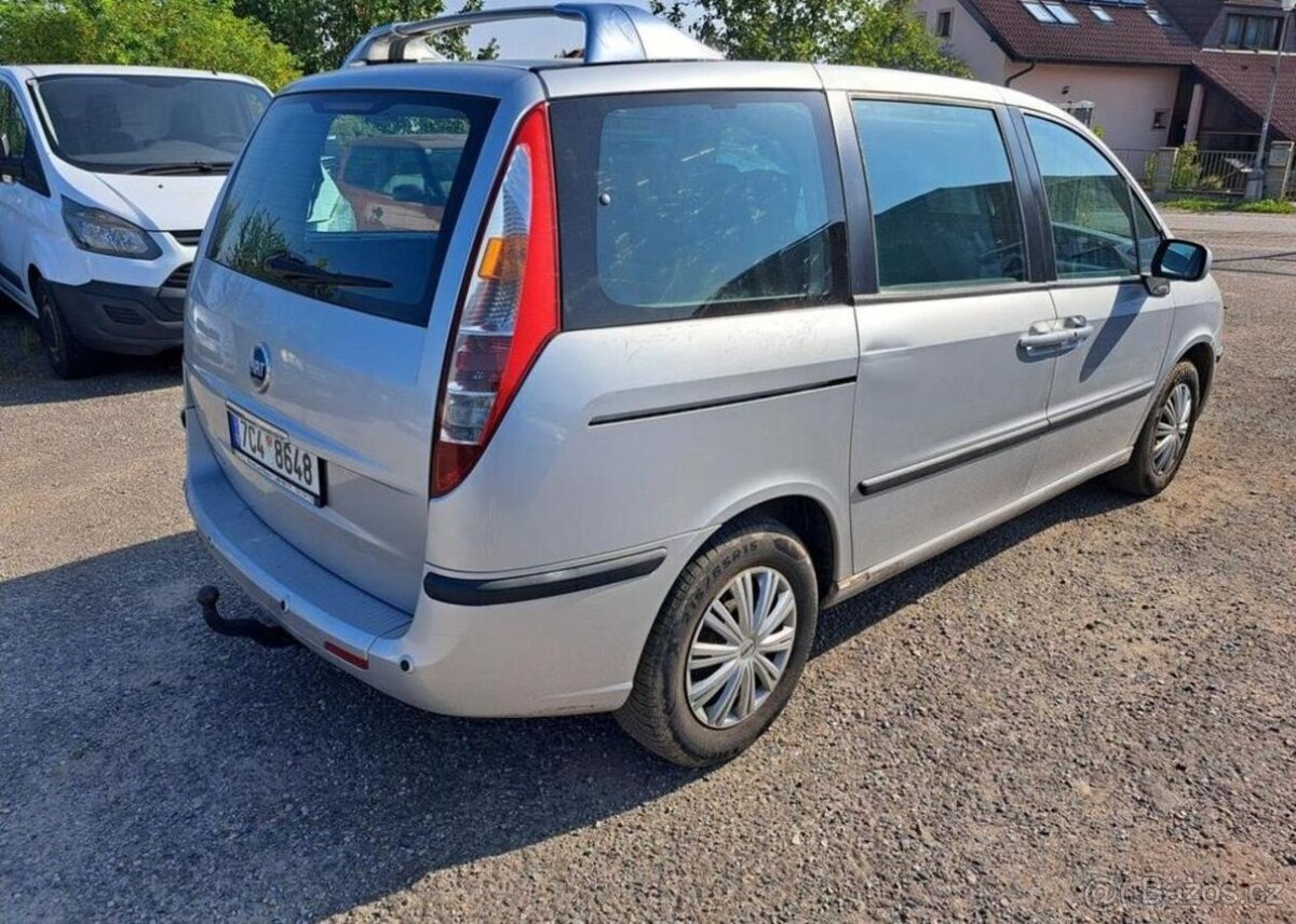 Fiat Ulysse 2,2 JTD nafta manuál 94 kw - 4