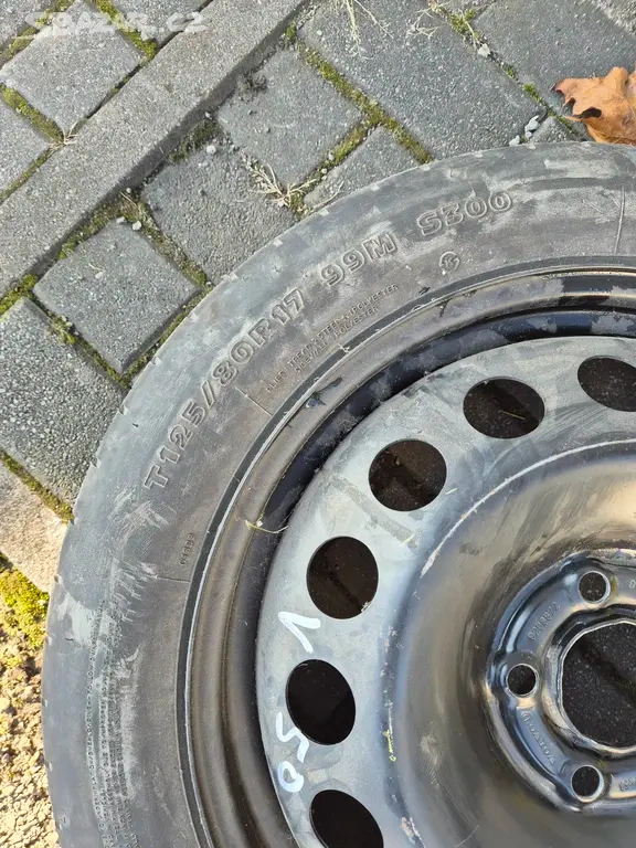 Volvo dojezdového kolo 9209872 4,00Bx17x50 125/80R17 - 4