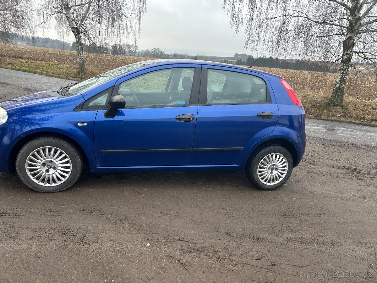 Fiat Grande Punto - 4