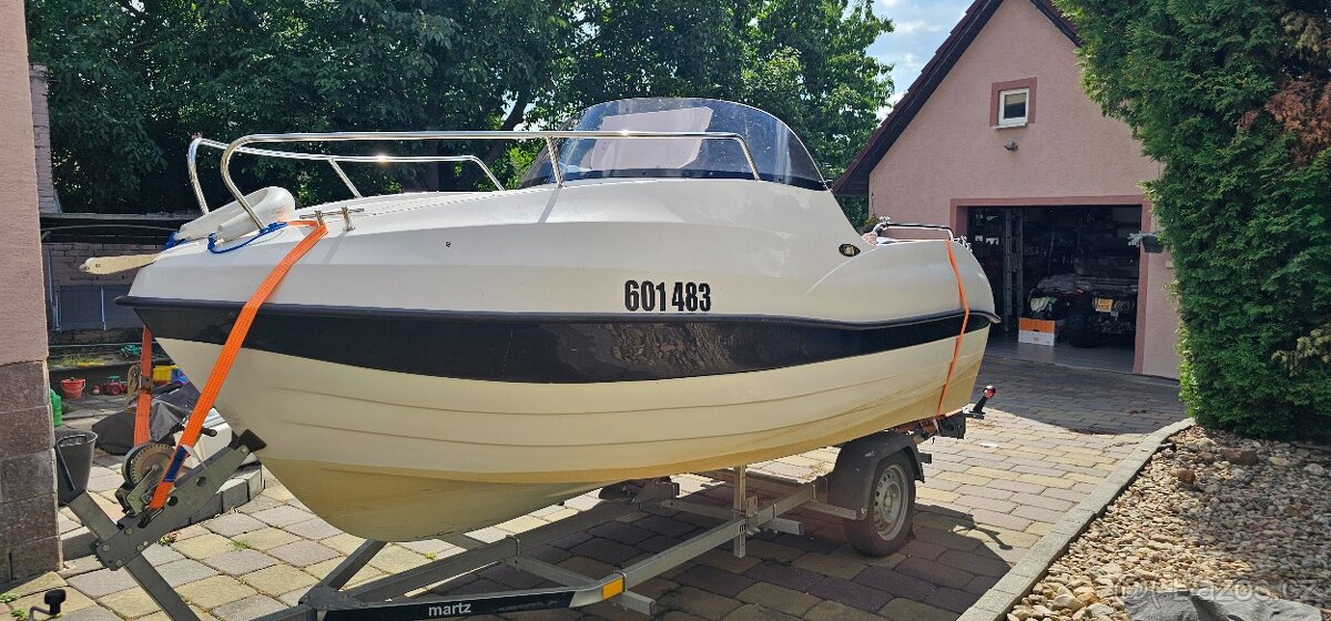 Kajutová loď s novým motorem Yamaha 50 - 4