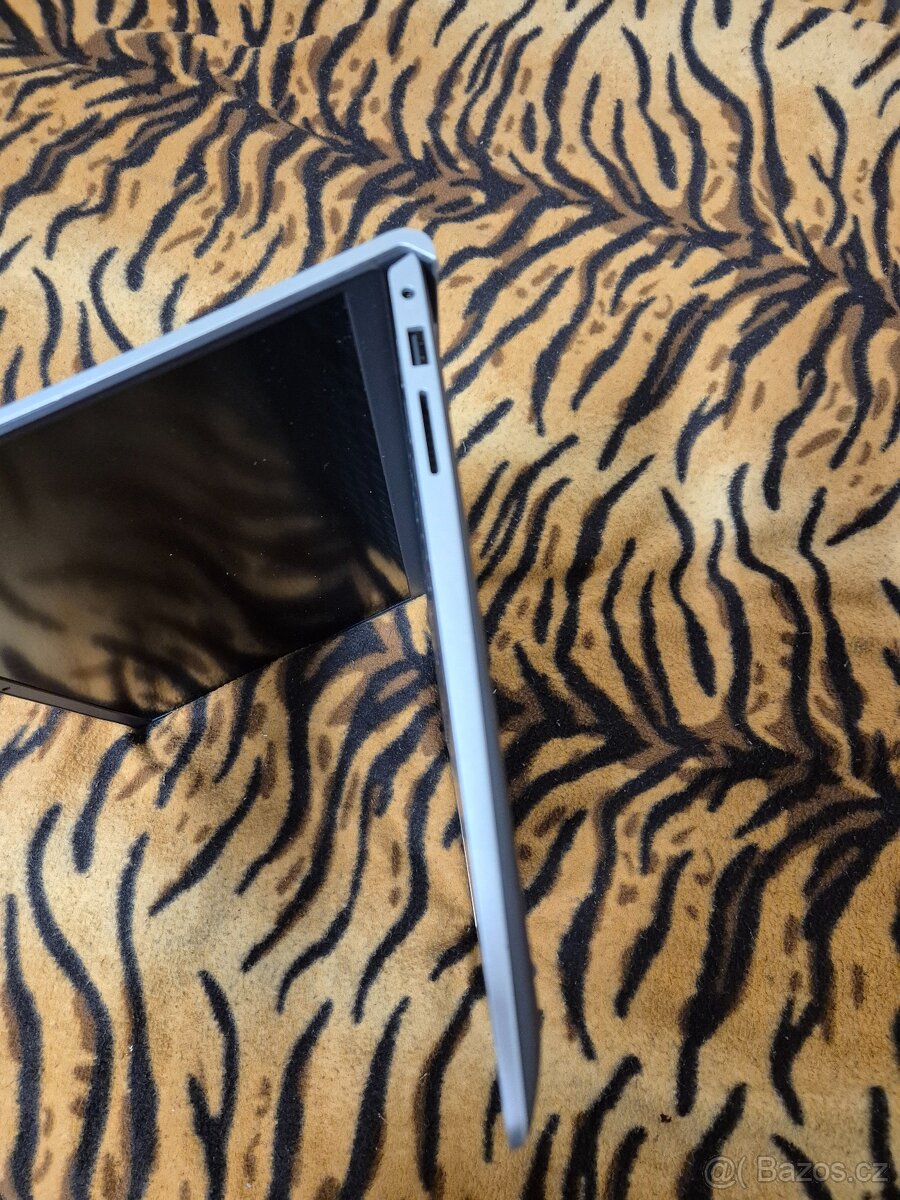 Notebook Dell Inspiron 15. 3511 - 4