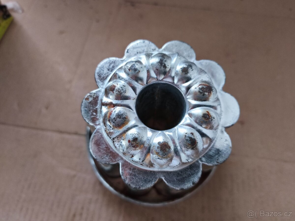 Starožitná forma na pudink - 4