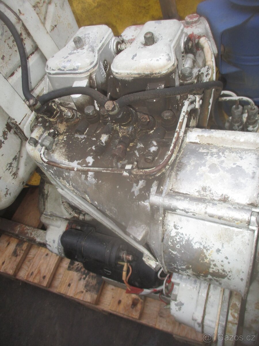 motor Slavia 2s90 - 4