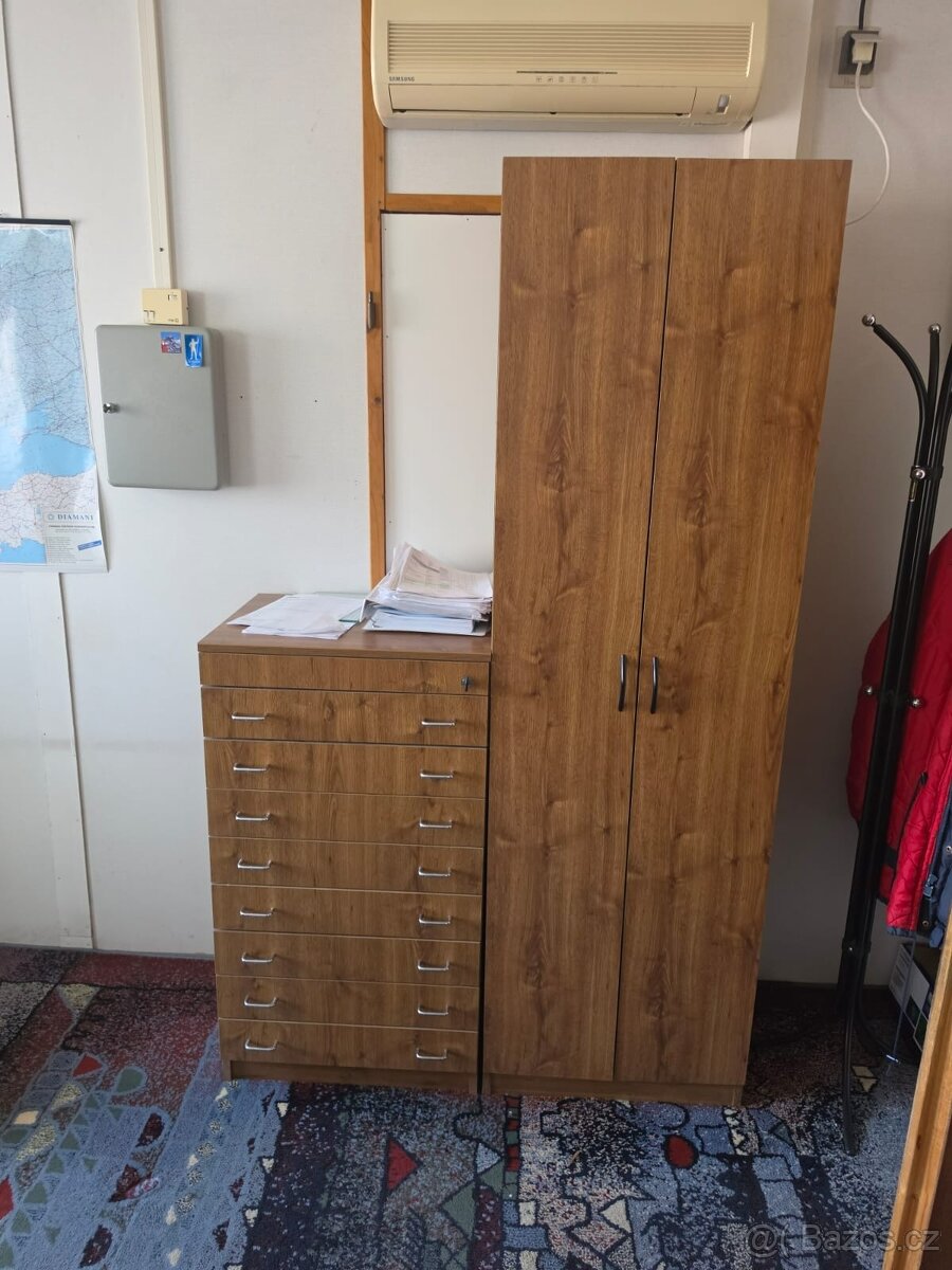 Nábytek do kanceláře. - 4