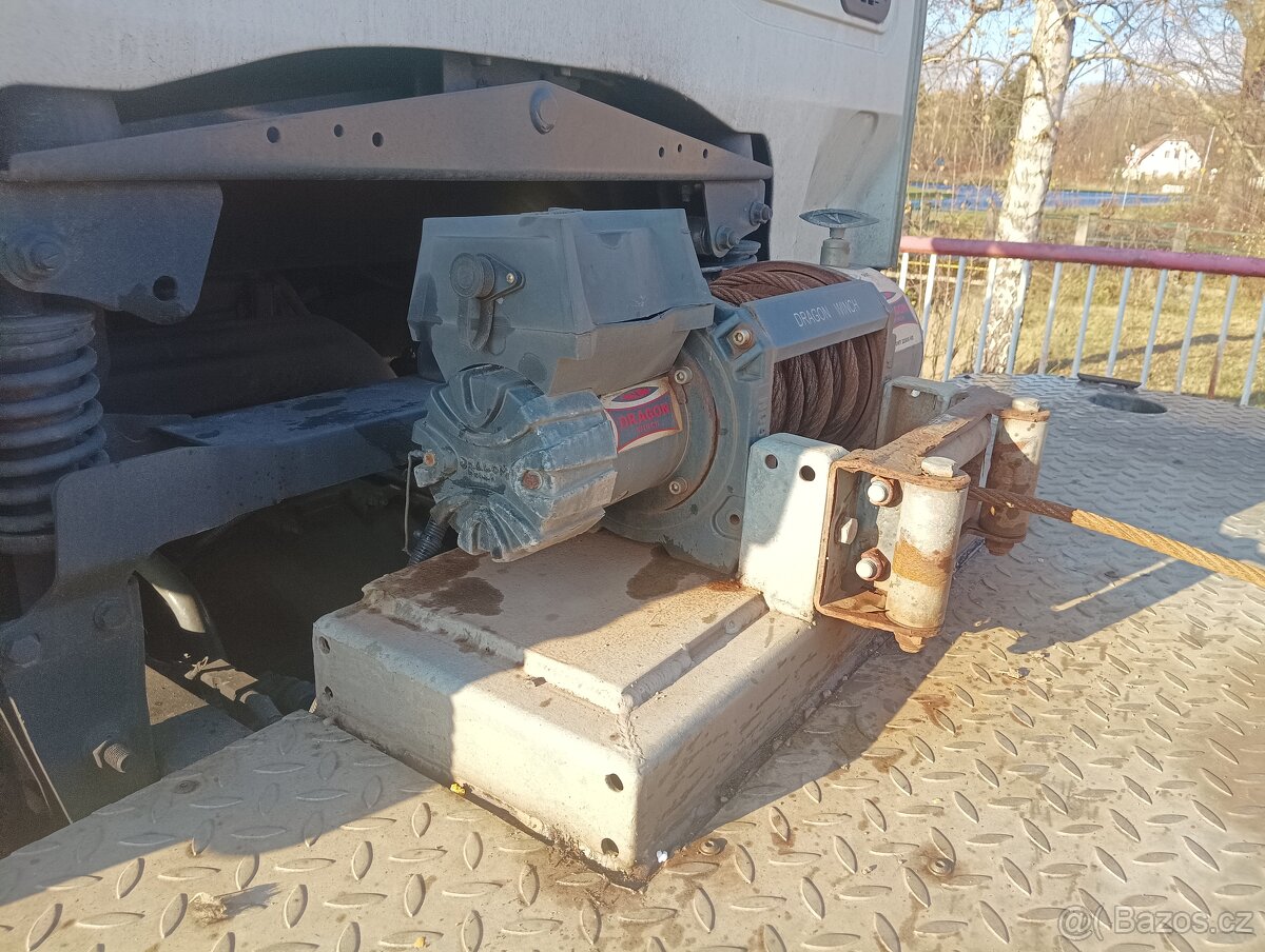 Iveco odtahovka