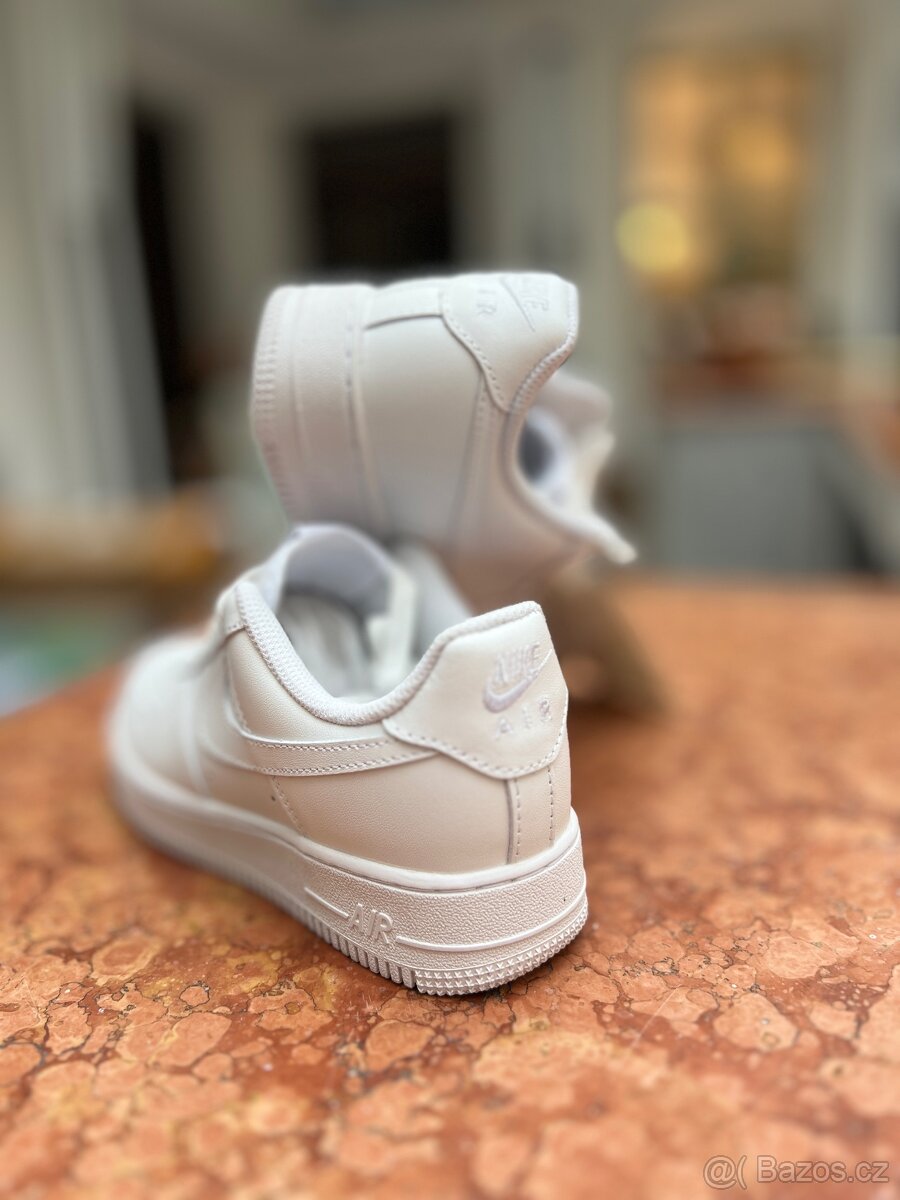 Nike Sportswear Tenisky 'AIR FORCE 1 07', Bílá - 4