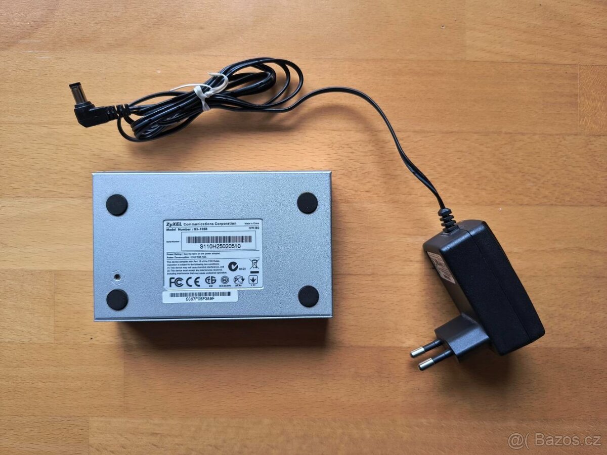 Switch Zyxel GS-105B - 4