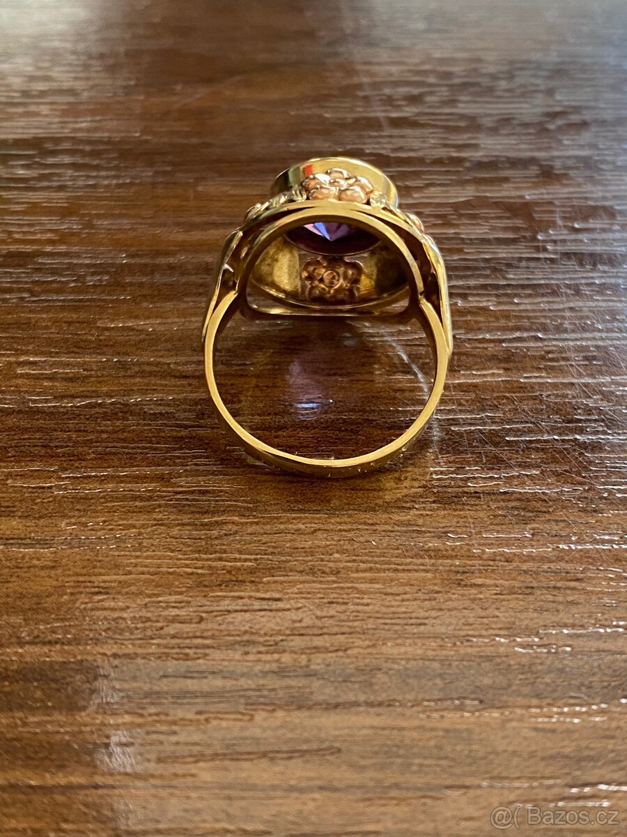 Zlatý prsten dámský - 4