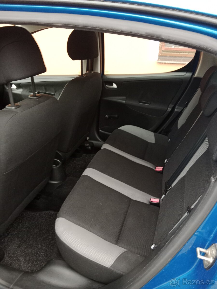 Prodám osobní auto - 4