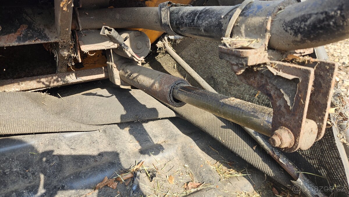 Zahradní traktůrek - 4