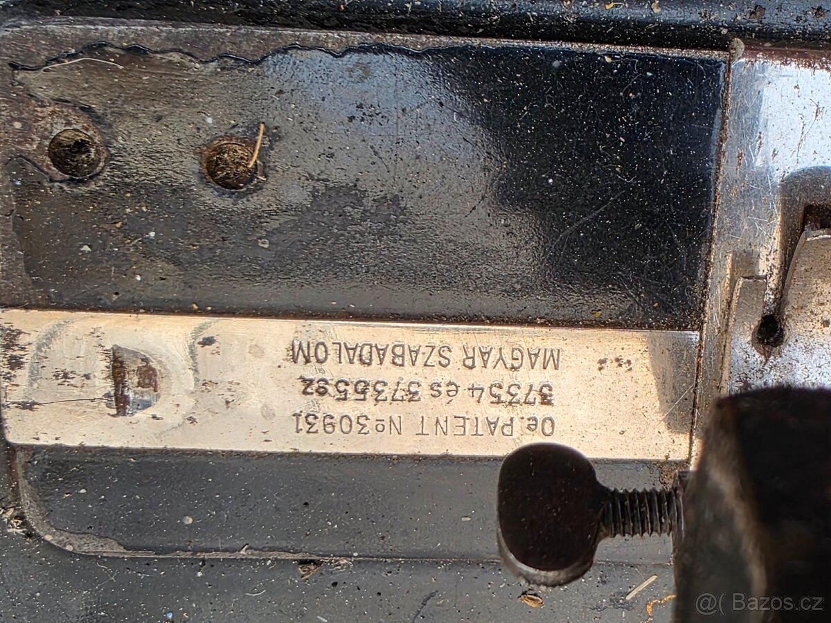 Šicí stroj Singer s lithinovým podstavcem a deklem - 4