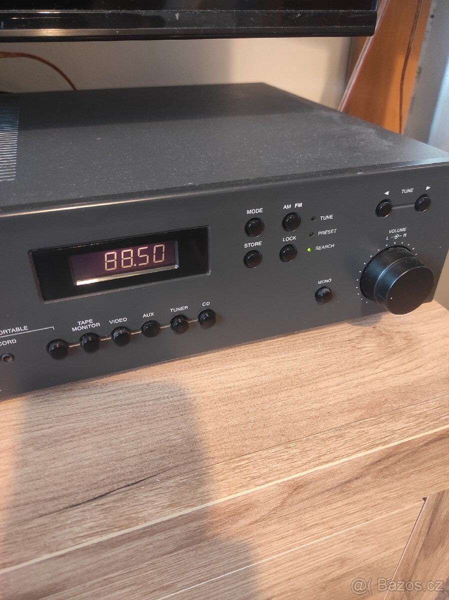 NAD 710 hifi reciever - 4