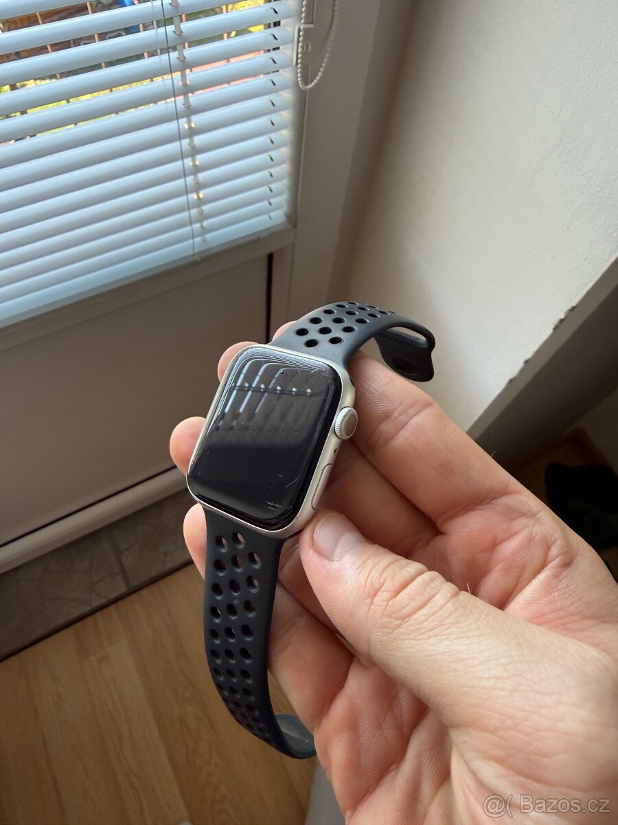 Apple Watch 6 44mm - 4