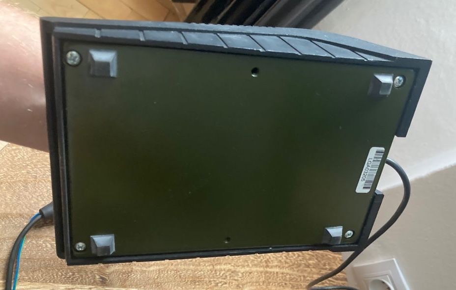 Funkční stolní dynamický mikrofon RCF BM 3014 - 4