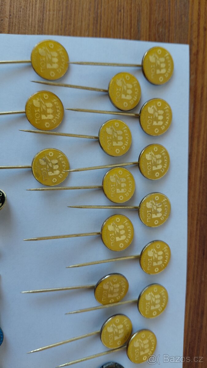 78 kusů odznaků různých značek, ferona, československo,praha - 4