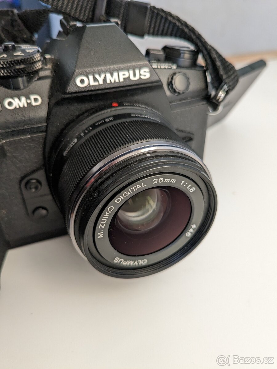 Olympus OM-D E-M1 Mark II + M.ZUIKO 25mm f/1,8+příslušenství - 4