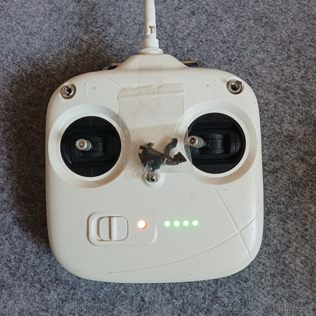 DJI Phantom 3 Standard + ovladač na nd - 4