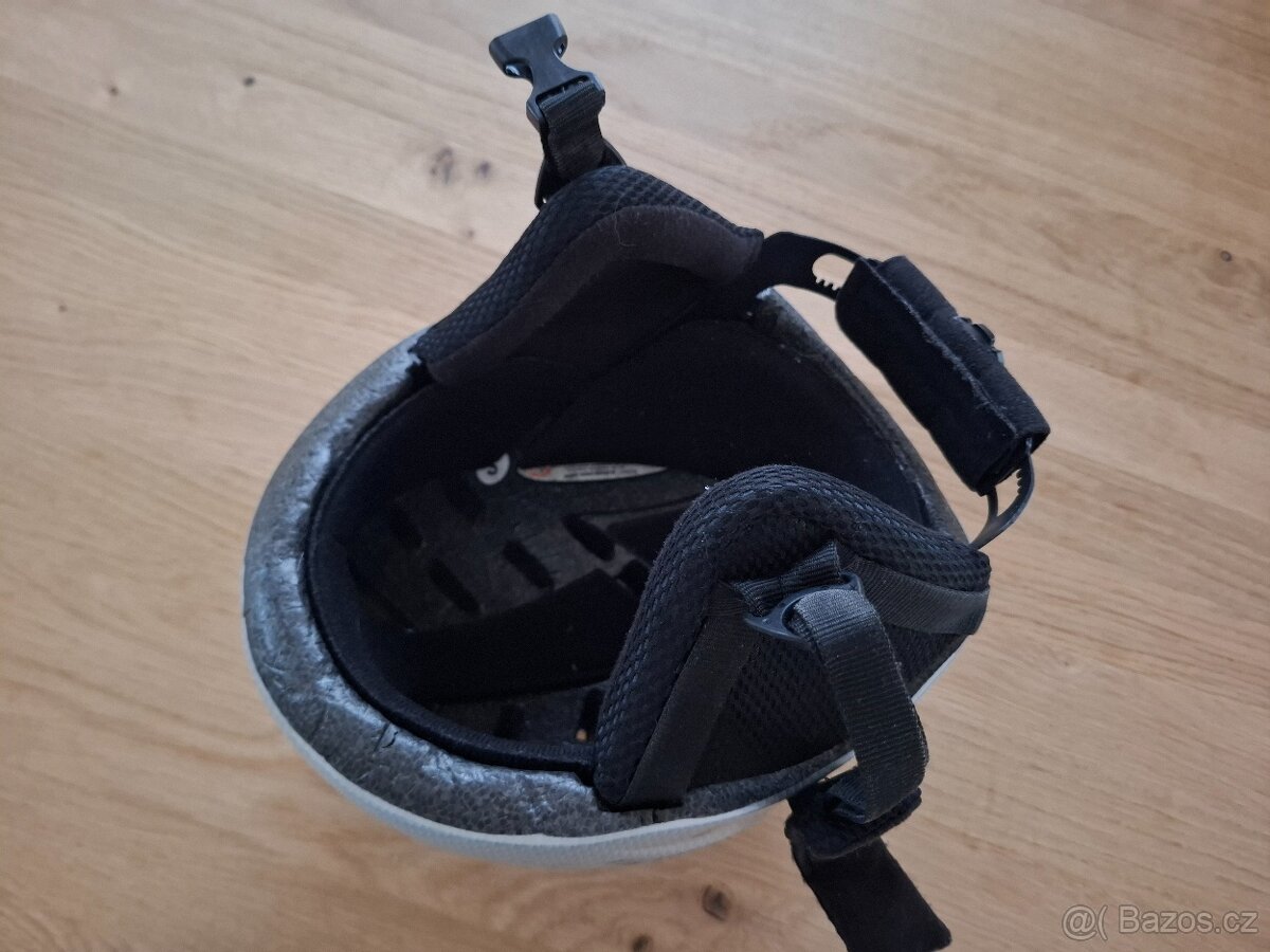 Lyžařská přilba, helma dětská a lyžařské brýle - 4