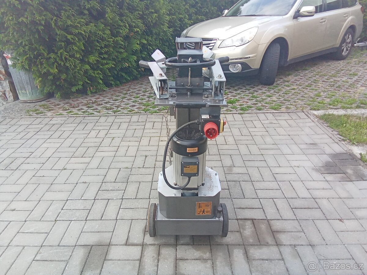 Štípačka na dřevo - 4