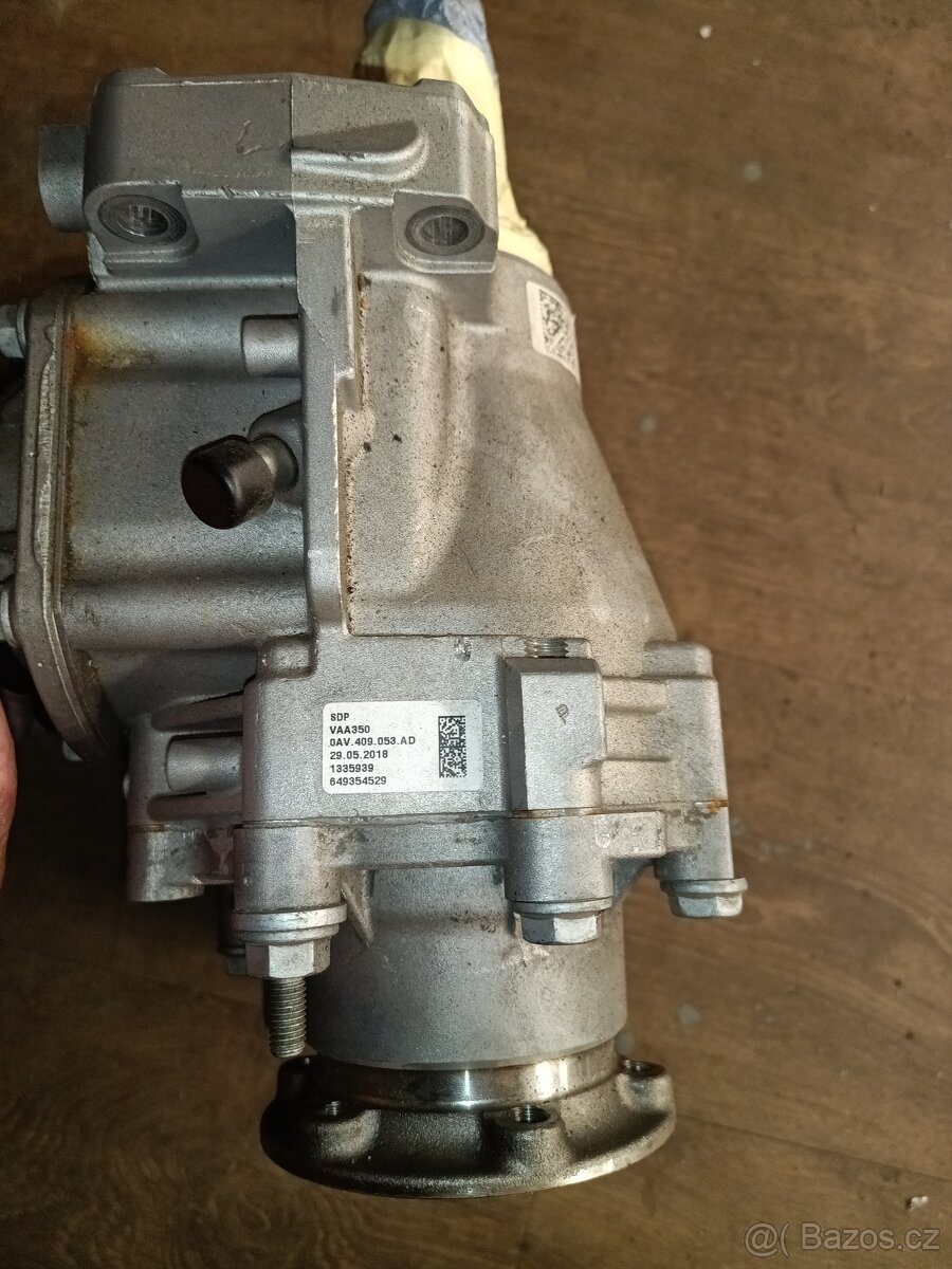 Úhlová převodovka,rozvodovka 409053AD - 4