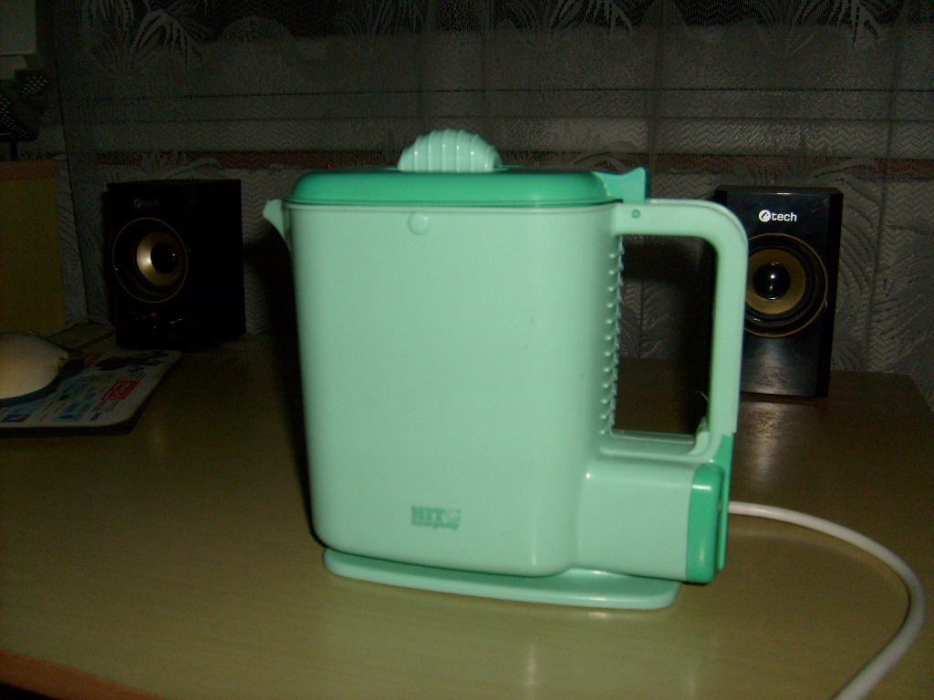 RYCHLOVARNÁ KONVICE - 4